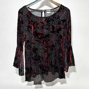 Cupio - Velvet Burnout Printed Bell Sleeve Top - Women's XL